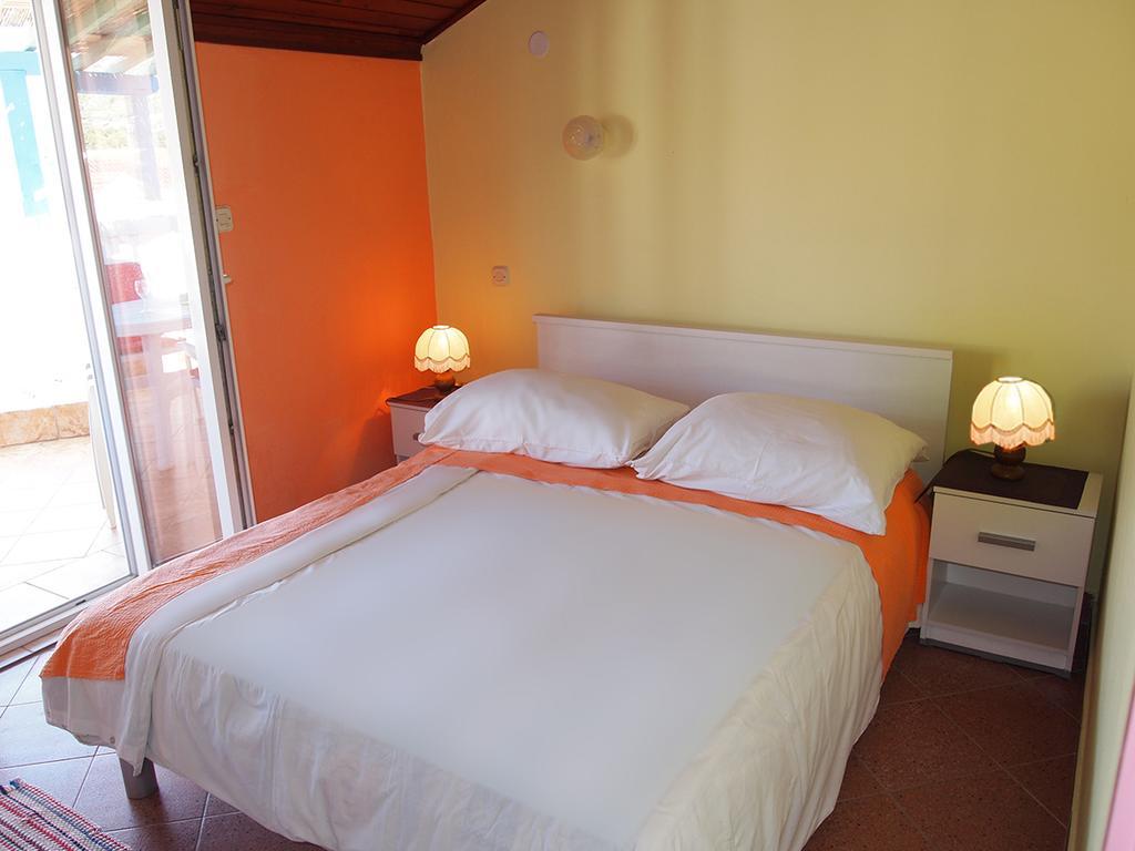 Apartmani Delfin เกรบัชติซา ภายนอก รูปภาพ