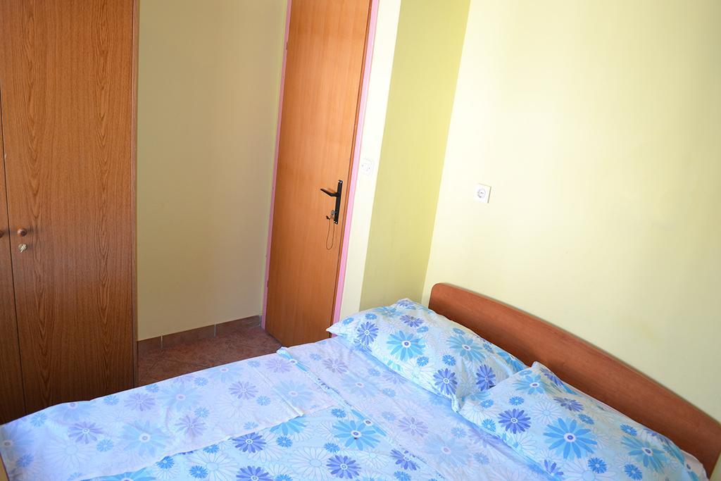 Apartmani Delfin เกรบัชติซา ภายนอก รูปภาพ